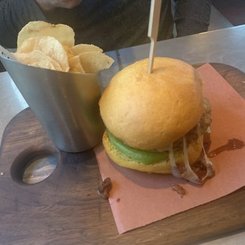 Vault Brewing - Grass fed bacon burger - Breweries Near Me - Yardley, Pennsylvania