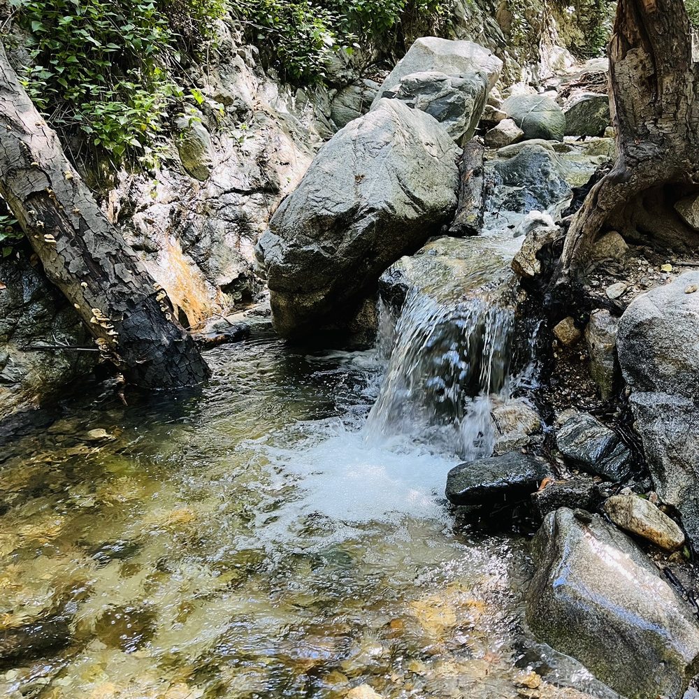 Beautiful clear and cooling water Beautiful clear and cooling water