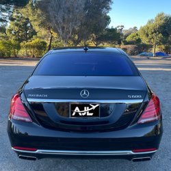 A & J Limousine - Mercedes S600 Maybach With luxurious seating for 2 people, our luxury Maybach sedan is perfect for airport transfers, weddings, & wine tours