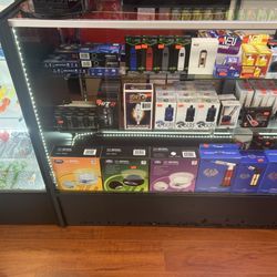 VAPES & KAVA