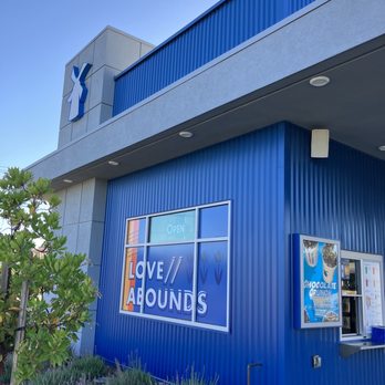 Dutch Bros Coffee - Coffee & Tea Near Me - Brentwood, California