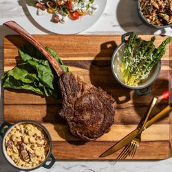 Le Moyne's Chophouse