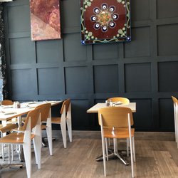 Shekarchi Kabob - Dining area