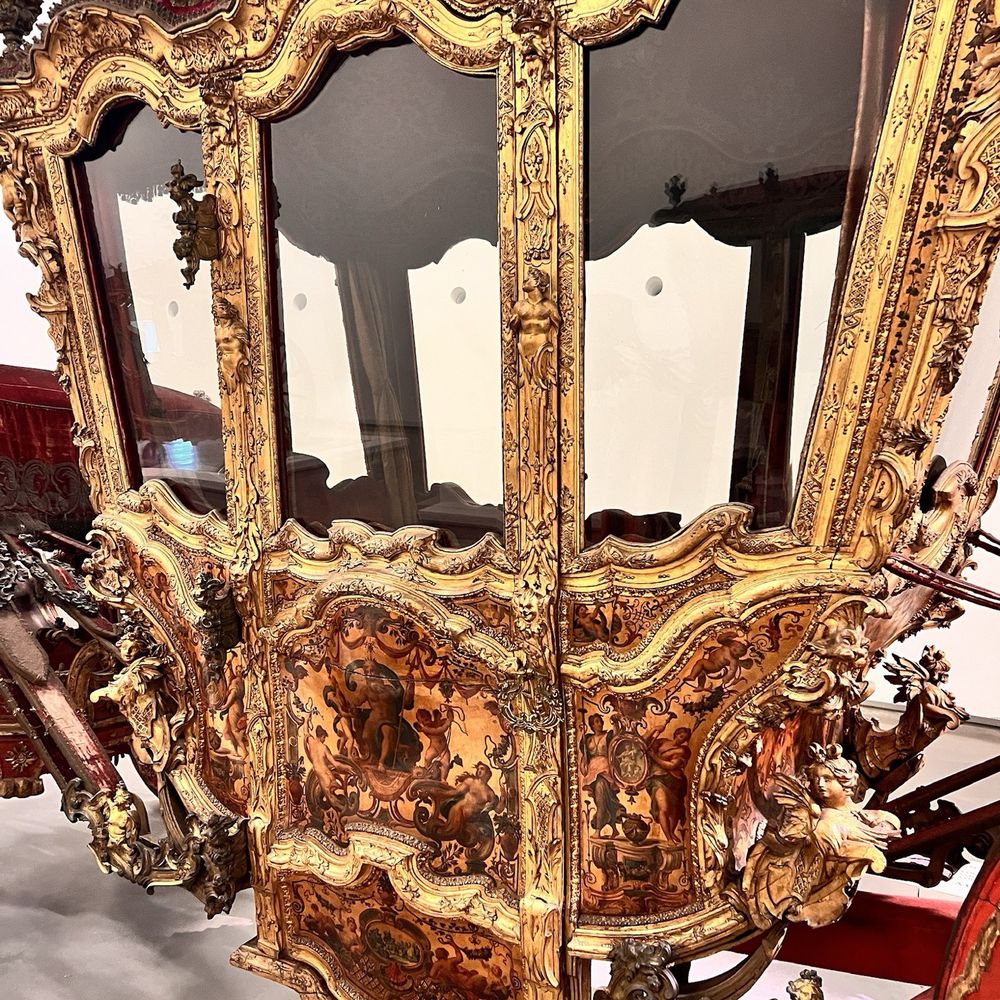 Museu Nacional dos Coches - Museums Near Me - Lisbon, 11