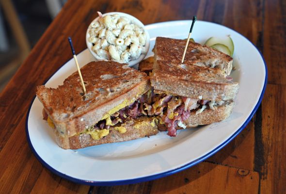 Leven Supply by null