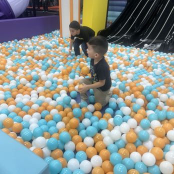 WiggleWorks kids - Bellevue - Balls are fun - Recreation Centers Near Me - Bellevue, Washington WiggleWorks kids - Bellevue - Balls are fun - Recreation Centers Near Me - Bellevue, Washington