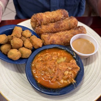 Surf City Barbeque - Eggroll Bbq pork - Southern Near Me - Surf City, North Carolina Surf City Barbeque - Eggroll Bbq pork - Southern Near Me - Surf City, North Carolina