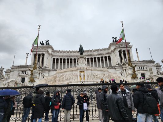 Monument to Victor Emmanuel II by null