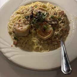 Shrimp & Crabmeat Carbonara Shrimp & Crabmeat Carbonara