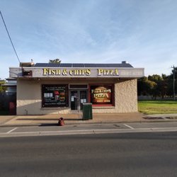 Lang Lang Fish Chips & Pizza - Outside