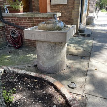 Shit Fountain - Public Art Near Me - Chicago, Illinois