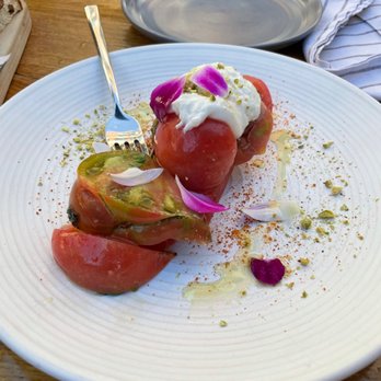 Oak + Violet - Tomato + Burrata salad - New American Near Me - Menlo Park, California Oak + Violet - Tomato + Burrata salad - New American Near Me - Menlo Park, California