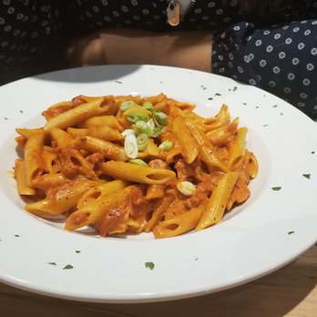 Fred's Bar & Grill - Penne Vodka - Sports Bars Near Me - Mississauga, Ontario