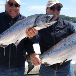 Wild Pacific Charters - Pair of chinook salmon