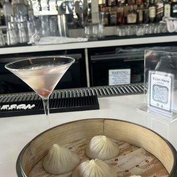 Dumpling Kitchen & Bar - Chicken soup dumplings - Dim Sum Near Me - Burlingame, California Dumpling Kitchen & Bar - Chicken soup dumplings - Dim Sum Near Me - Burlingame, California