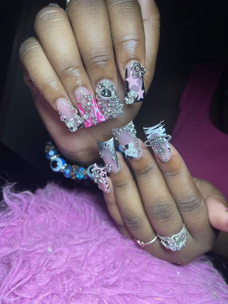 GET NAILED BY TRINN Request an Appointment 8024 Southside Blvd