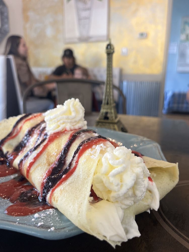 Social spots from Tifiny's Creperie