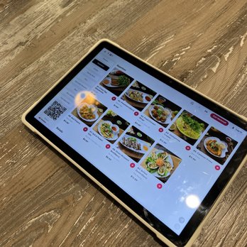 Phở Hut & Grill - Ordering through the iPad - Vietnamese Near Me - Escondido, California Phở Hut & Grill - Ordering through the iPad - Vietnamese Near Me - Escondido, California
