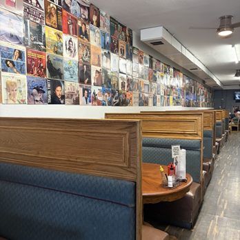 Outlaw Diner - Diners Near Me - Columbia Falls, Montana Outlaw Diner - Diners Near Me - Columbia Falls, Montana
