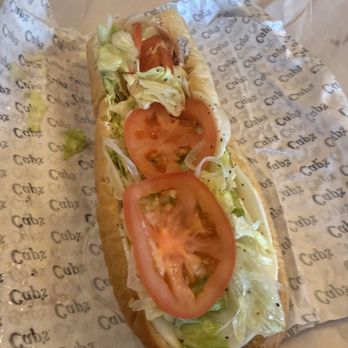 Capriotti's Sandwich Shop - Turkey med sandwich - Sandwiches Near Me - Moreno Valley, California Capriotti's Sandwich Shop - Turkey med sandwich - Sandwiches Near Me - Moreno Valley, California