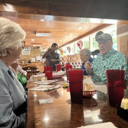 El Patron - Inside and our food runner.