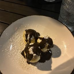 Creme filled pastried