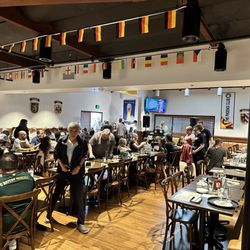 Die Bierstube Restaurant - Inside