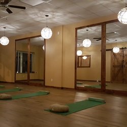 Tru Nature Yoga - Large studio with 30 person capacity