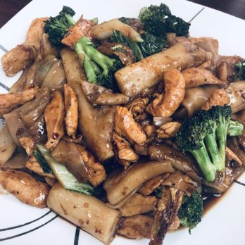 Amy's Thai food - Pad Sew Ew. So Good. Owner said Noodles are homemade! - Thai Near Me - Sterling Heights, Michigan Amy's Thai food - Pad Sew Ew. So Good. Owner said Noodles are homemade! - Thai Near Me - Sterling Heights, Michigan