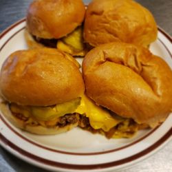 Ironwood Kitchen - Miniburger sliders