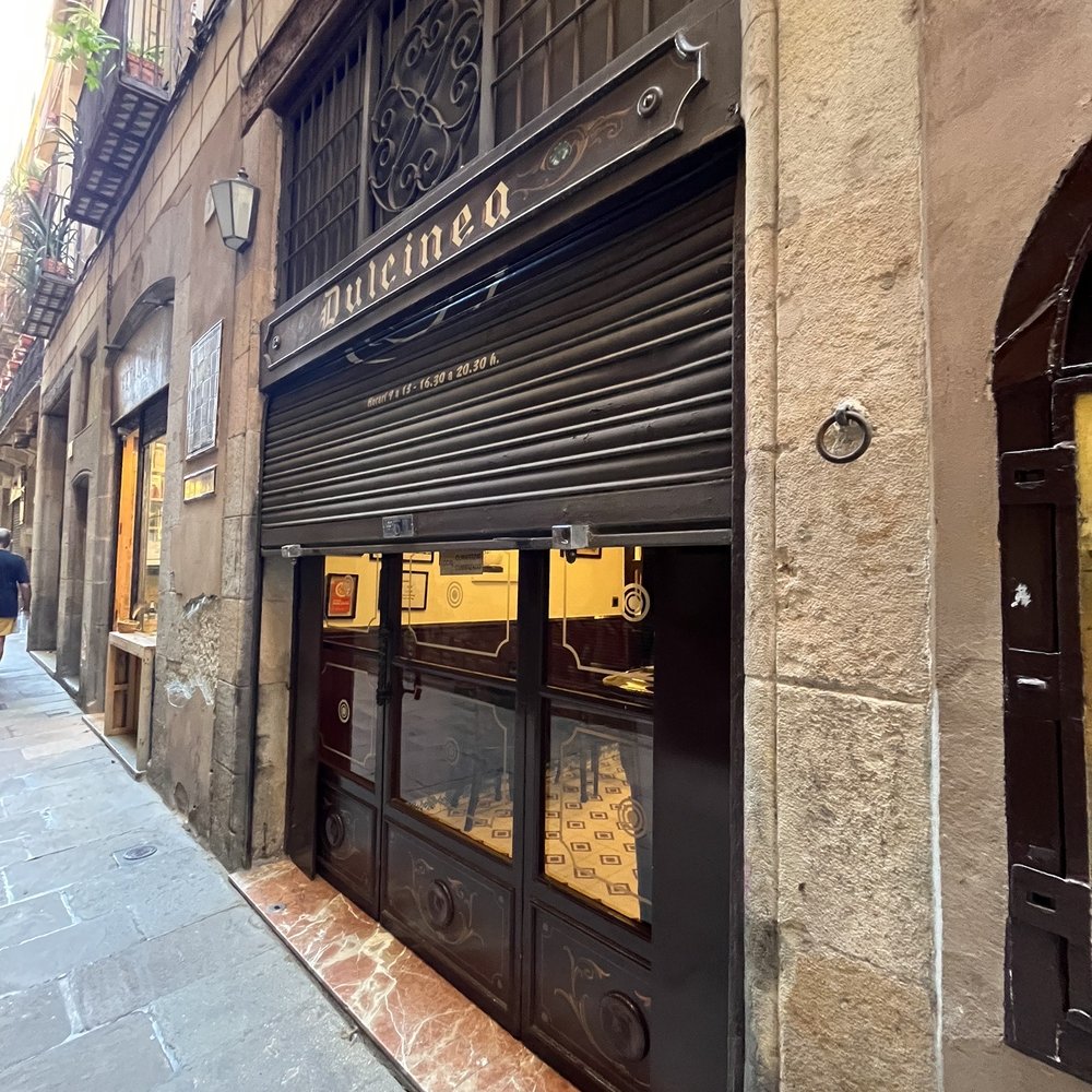 Dulcinea - Opening the place up - Cafeteria Near Me - Barcelona, B
