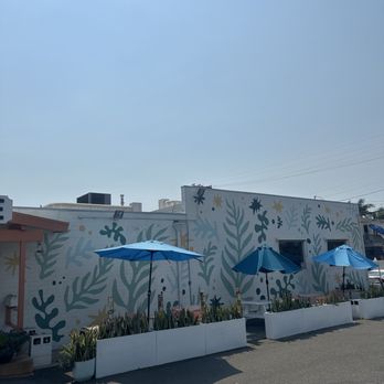High Tide Coffee - Coffee & Tea Near Me - San Clemente, California