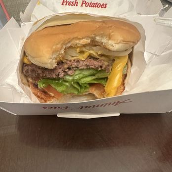 In-N-Out Burger - Burger - Burgers Near Me - San Jose, California In-N-Out Burger - Burger - Burgers Near Me - San Jose, California