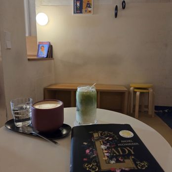Hola Coffee - Coffee & Tea Near Me - Madrid, M Hola Coffee - Coffee & Tea Near Me - Madrid, M