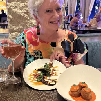 Amalfi - Queen for a Knight - Italian Near Me - Las Vegas, Nevada Amalfi - Queen for a Knight - Italian Near Me - Las Vegas, Nevada