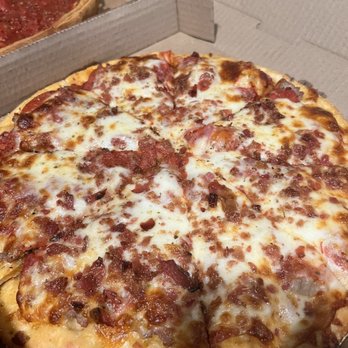 Zachary's Chicago Pizza - Pizza Near Me - Oakland, California Zachary's Chicago Pizza - Pizza Near Me - Oakland, California