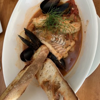 That Place In Ogunquit - Cioppino Seafood Stew - spicy but delicious - New American Near Me - Ogunquit, Maine