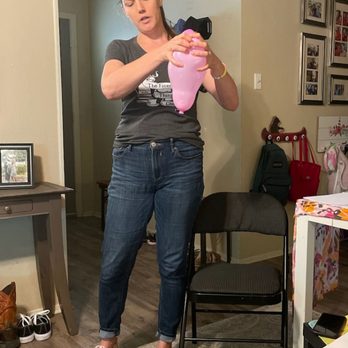 The Denton Doula - Teaching the Preparing for Birth class on how the uterus and cervix work together during labor. - Doulas Near Me