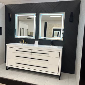 Modern Bathroom - Kitchen & Bath Near Me - North Hollywood, California Modern Bathroom - Kitchen & Bath Near Me - North Hollywood, California