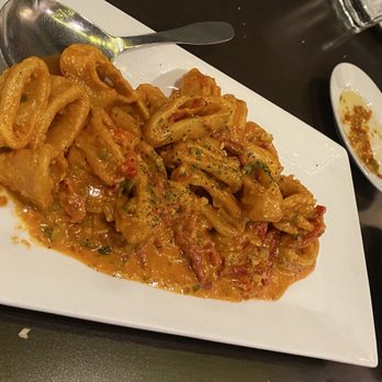 Lido's Restaurant & Pizzeria - New York style calamari - Pizza Near Me - Meriden, Connecticut