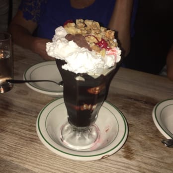 Peter Luger - Steakhouses Near Me - Brooklyn, New York