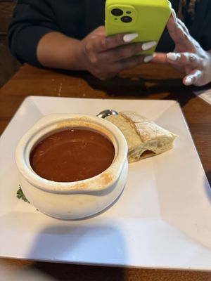 Looney's Pub by null