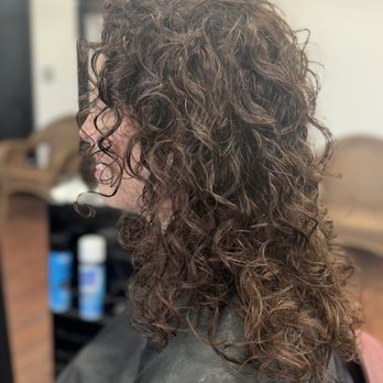 Bellaisima Design Studio - Kelle Judah - Natural curls exposed! - Hair Salons Near Me - Corvallis, Oregon Bellaisima Design Studio - Kelle Judah - Natural curls exposed! - Hair Salons Near Me - Corvallis, Oregon