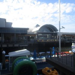 Sunshine Plaza - Plaza