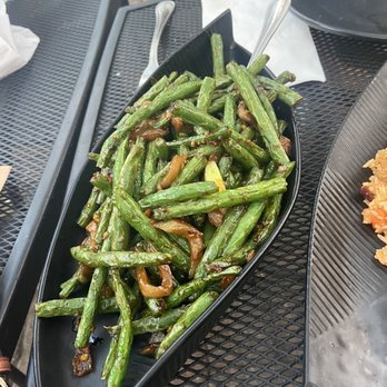 Pineapple Village - Green beans do good - Asian Fusion Near Me - Gilroy, California