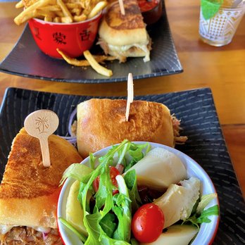 Trader Vic's - Portions are small. - Hawaiian Near Me - Emeryville, California Trader Vic's - Portions are small. - Hawaiian Near Me - Emeryville, California