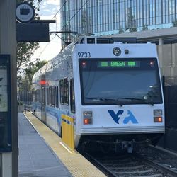 VTA - Bascom Light Rail Station - Green Line