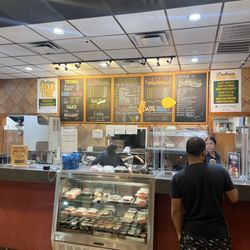 Wings & More Place