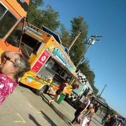 Food Truck Mania - Food truck lines
