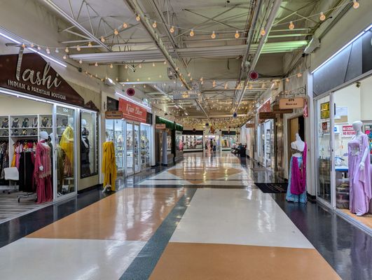 Global Mall by null